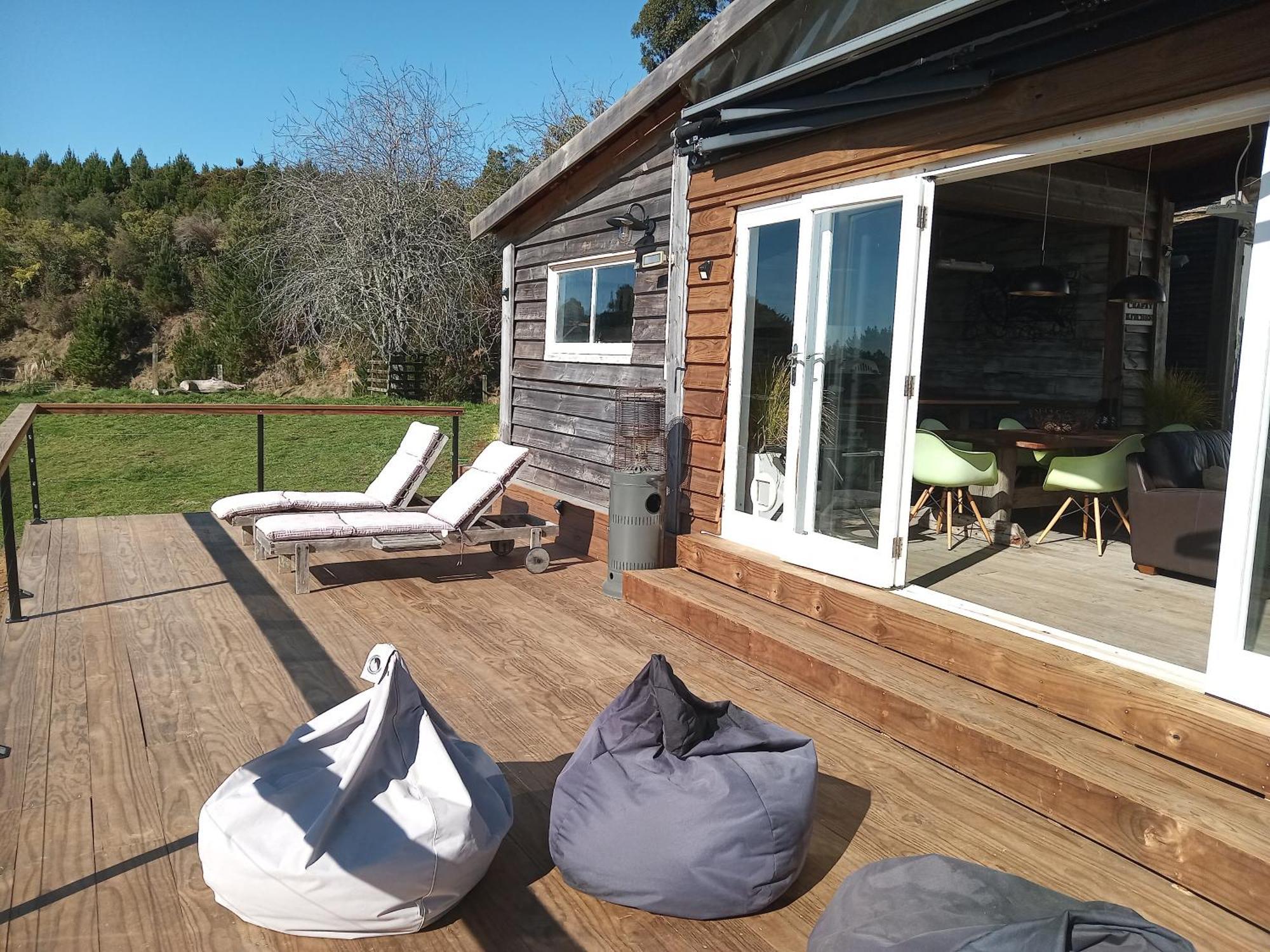 Отель Oakridge Glamping Роторуа Экстерьер фото