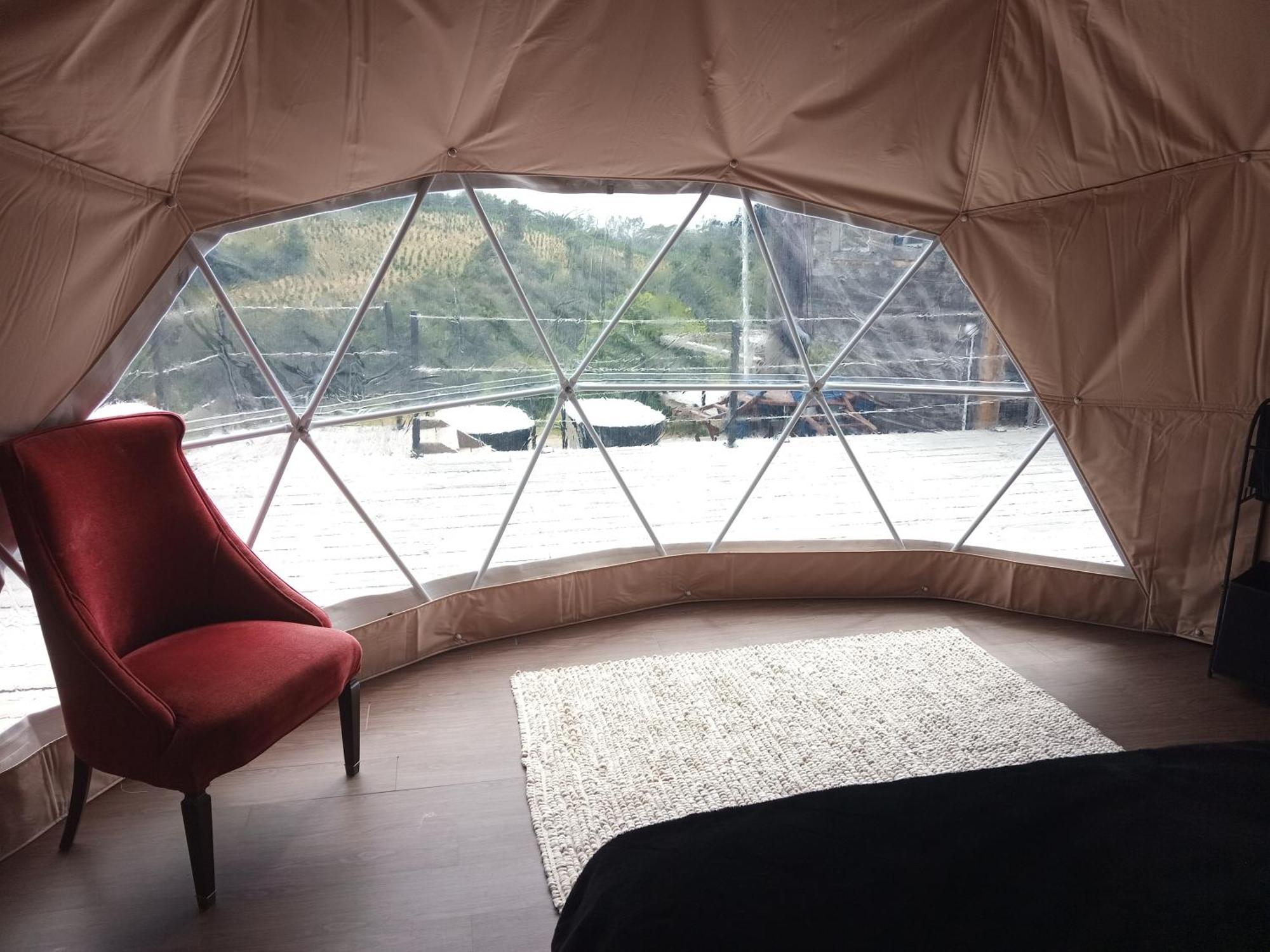 Отель Oakridge Glamping Роторуа Экстерьер фото
